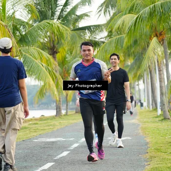 Runner Photo 4320938