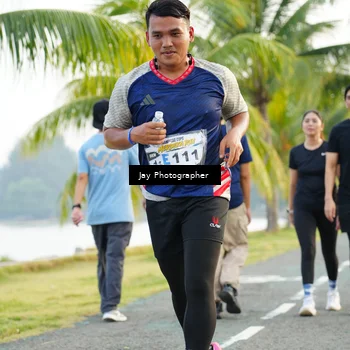 Runner Photo 4320944