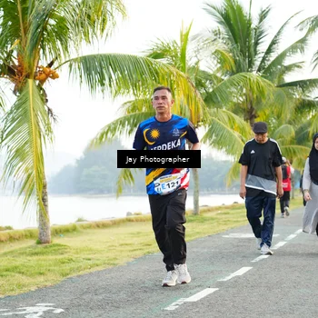 Runner Photo 4320959