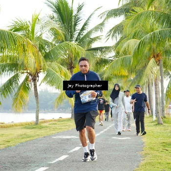 Runner Photo 4320975