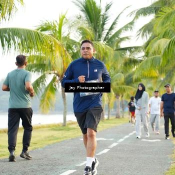 Runner Photo 4320976