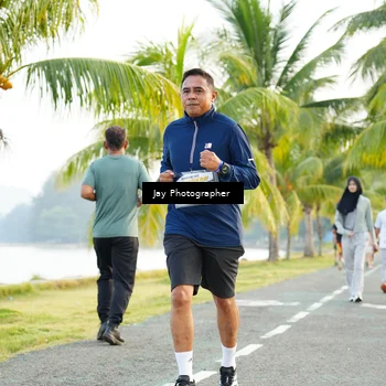 Runner Photo 4320978