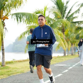 Runner Photo 4320980