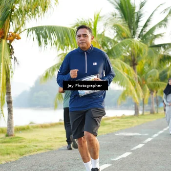 Runner Photo 4320982