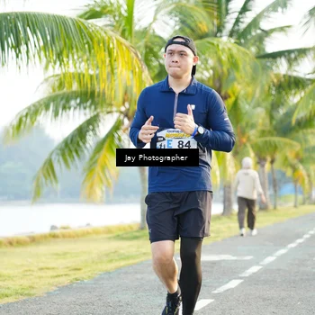 Runner Photo 4320996