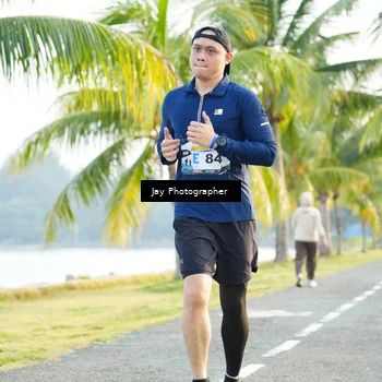 Runner Photo 4320998