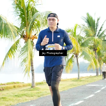 Runner Photo 4321000