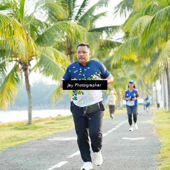Runner Photo 4321012