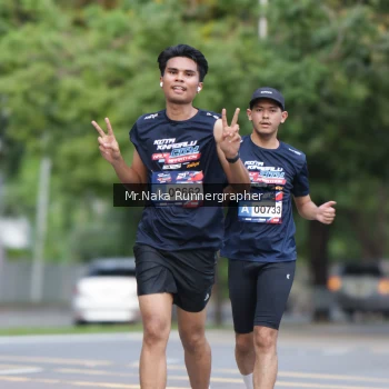 Runner Photo 43211