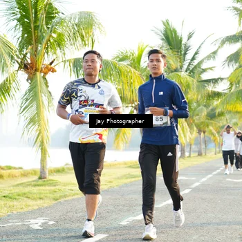 Runner Photo 4321113
