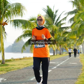 Runner Photo 4321323
