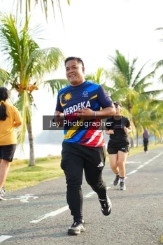Runner Photo 4321335