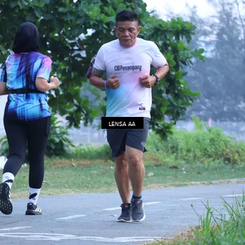 Runner Photo 4321406
