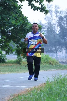 Runner Photo 4321424