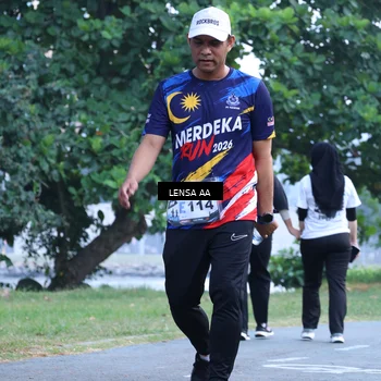 Runner Photo 4321435