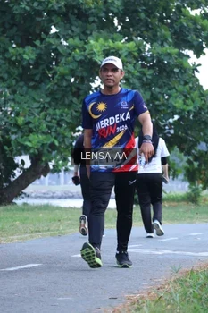 Runner Photo 4321437