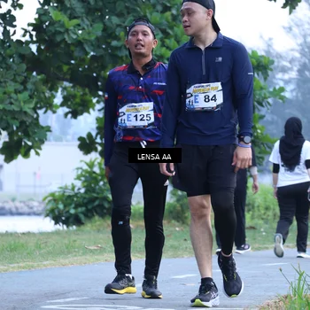 Runner Photo 4321439
