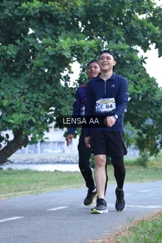 Runner Photo 4321451
