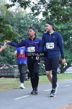 Runner Photo 4321455