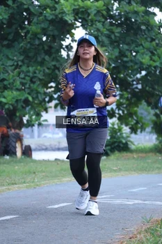 Runner Photo 4321464