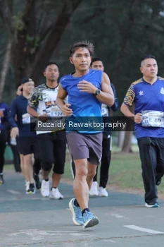 Runner Photo 4321473