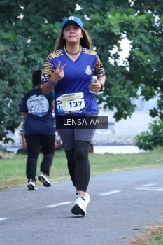 Runner Photo 4321477