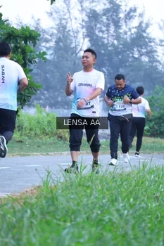 Runner Photo 4321525