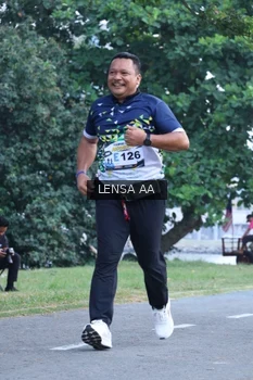 Runner Photo 4321526