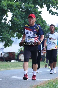 Runner Photo 4321529