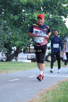 Runner Photo 4321544