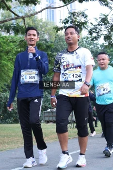 Runner Photo 4321558