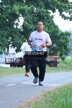 Runner Photo 4321564