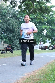 Runner Photo 4321567