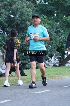 Runner Photo 4321579