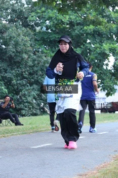 Runner Photo 4321626
