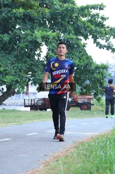 Runner Photo 4321630