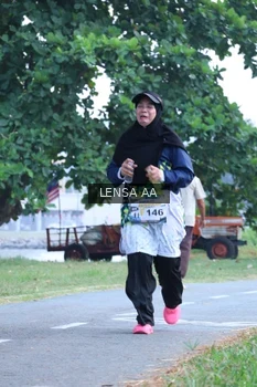 Runner Photo 4321632
