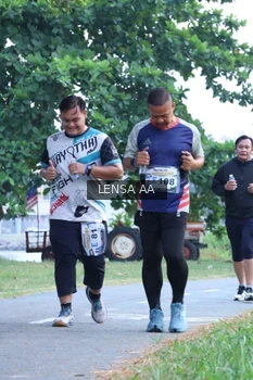Runner Photo 4321642