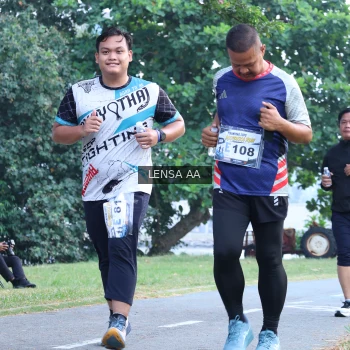 Runner Photo 4321650