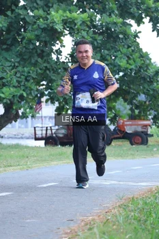 Runner Photo 4321655
