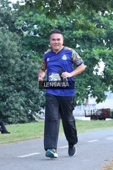 Runner Photo 4321662