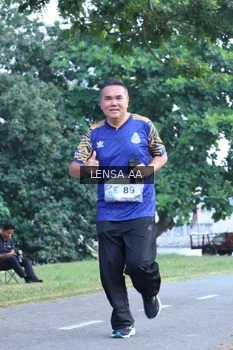 Runner Photo 4321663