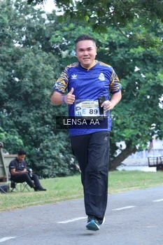 Runner Photo 4321665