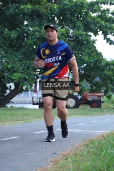 Runner Photo 4321670