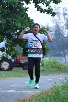 Runner Photo 4321672