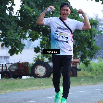 Runner Photo 4321677