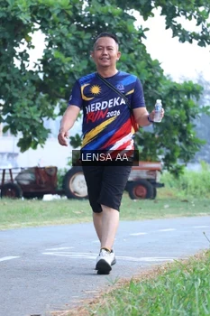 Runner Photo 4321698
