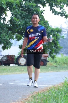 Runner Photo 4321703