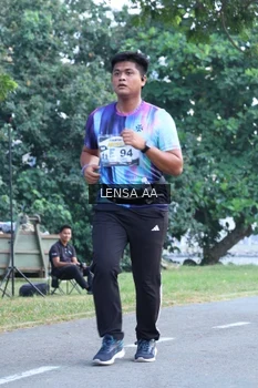 Runner Photo 4321711