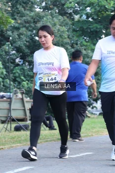 Runner Photo 4321713